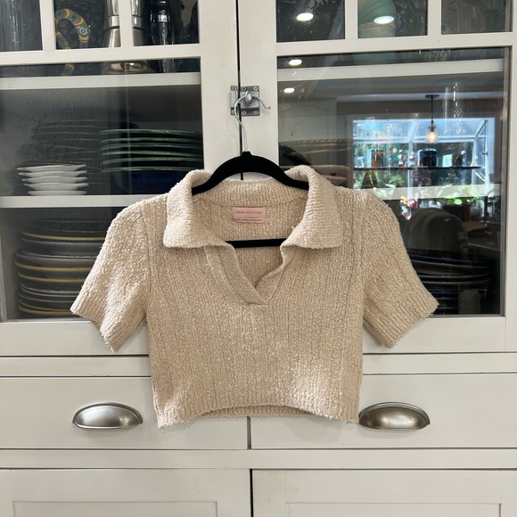 Urban Outfitters Women’s Cream Colored 100% Polyester Cropped Knit Top